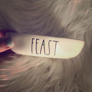 New Rae Dunn “feast” dish